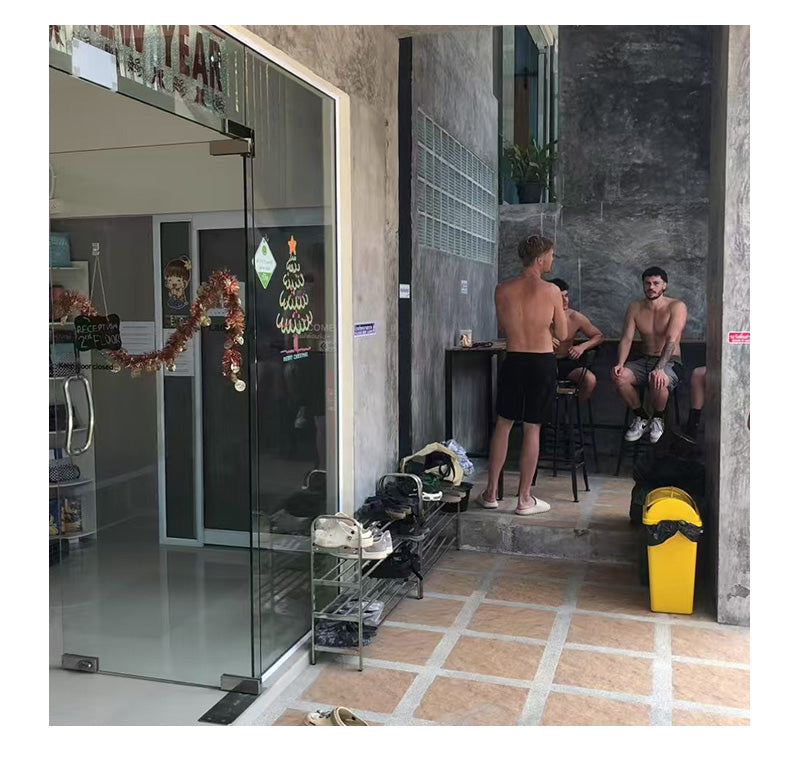 HikeTime Koh Tao Hostel （HikeTime FAN Restaurant，HiTurbo Diving Equapment Shop）